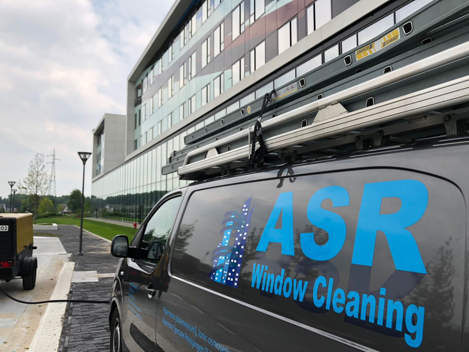 Wagen ASR voor gebouw